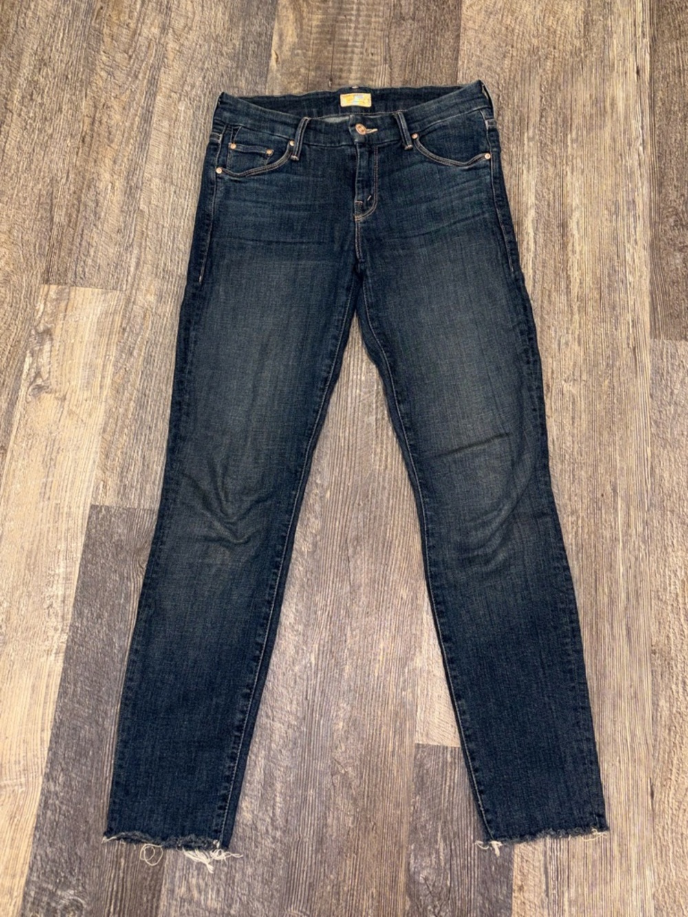 MOTHER The Looker Ankle Fray Jeans 25 Girl Crush Dark Wash - Picture 3 of 10